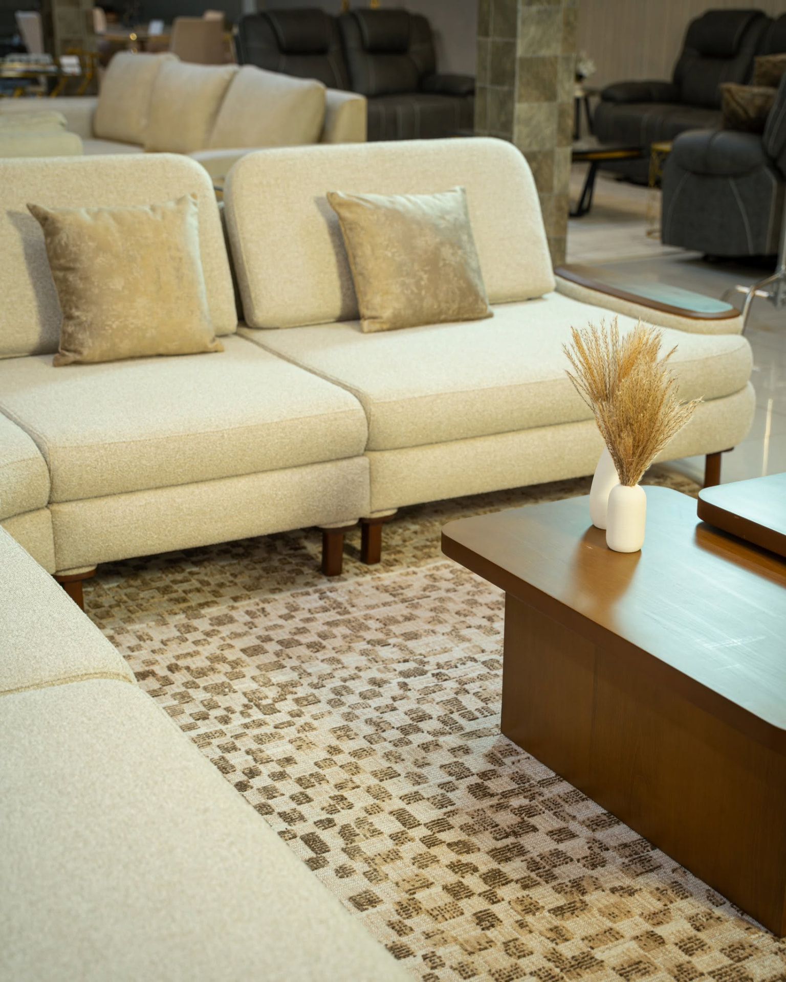 Sofá Modular Bouclé com Apoio em Madeira — imagem 4 de 5