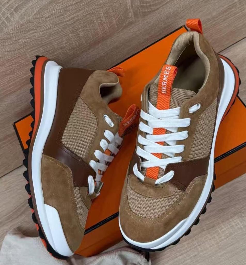Ténis Hermès Camel em Camurça e Tela com Detalhe Laranja