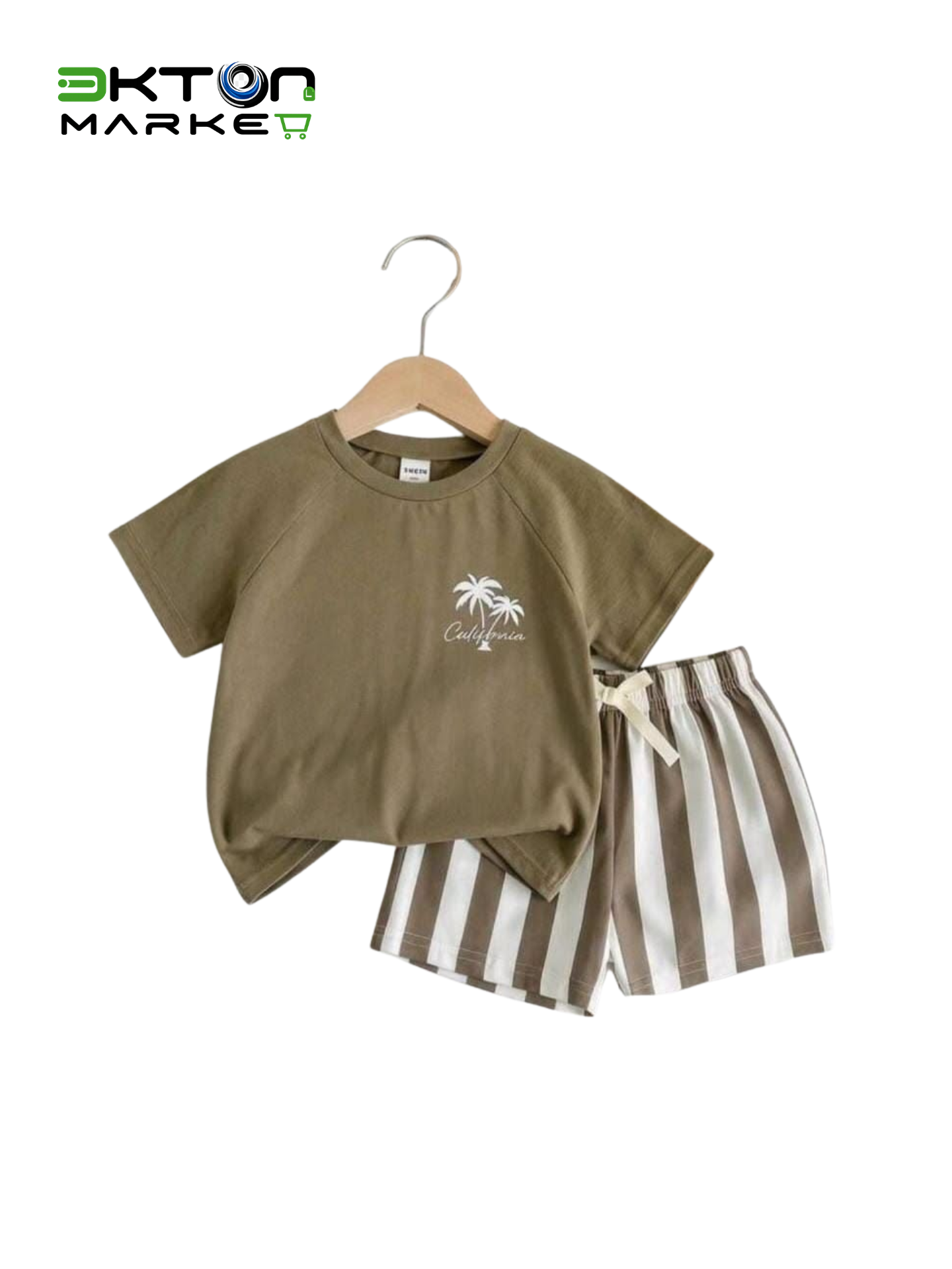 Conjunto Menino T-Shirt California + Calções às Riscas · Verde Militar